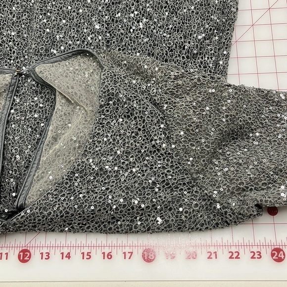 KAY UNGER Honeycomb Lace V-Neck Sequined Elbow Keyhole Back Grey Party Dress 18W - Picture 14 of 16